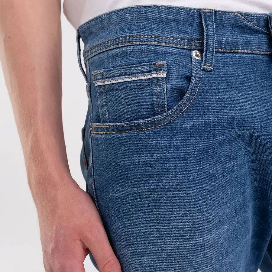 Replay Grover Straight Fit Jean - Light Indigo