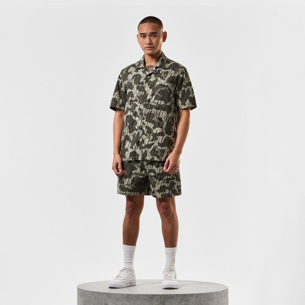 Weekend Offender Anzio Camo Regular Fit Short - Castle Green Rain
